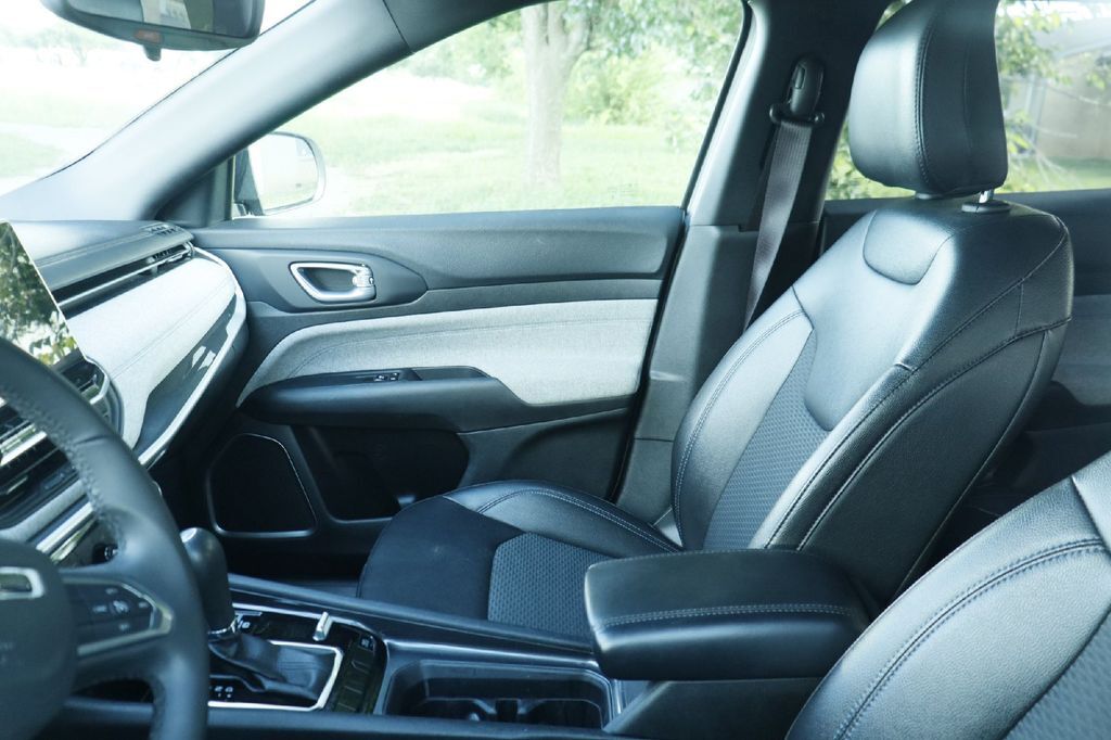 2024 Jeep Compass Latitude Hondo TX