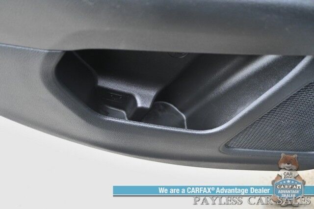 2024 Jeep Compass Latitude / 4X4 / Premium Cloth Seats / Power Mirrors, Windows, & Locks / Forward Collision & Blind Spot Alert / Apple CarPlay & Android Auto / Back Up Camera / Cruise Control / Keyless Entry & Start / 32 MPG / 1-Owner Anchorage AK