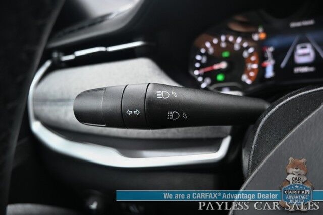 2024 Jeep Compass Latitude / 4X4 / Premium Cloth Seats / Power Mirrors, Windows, & Locks / Forward Collision & Blind Spot Alert / Apple CarPlay & Android Auto / Back Up Camera / Cruise Control / Keyless Entry & Start / 32 MPG / 1-Owner Anchorage AK