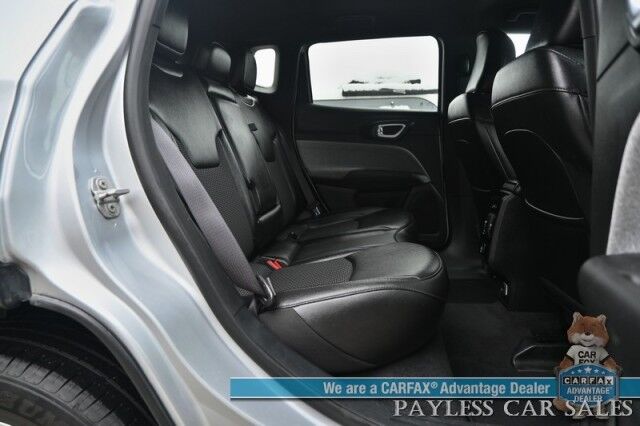 2024 Jeep Compass Latitude / 4X4 / Premium Cloth Seats / Power Mirrors, Windows, & Locks / Forward Collision & Blind Spot Alert / Apple CarPlay & Android Auto / Back Up Camera / Cruise Control / Keyless Entry & Start / 32 MPG / 1-Owner Anchorage AK