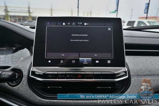 2024 Jeep Compass Latitude / 4X4 / Premium Cloth Seats / Power Mirrors, Windows, & Locks / Forward Collision & Blind Spot Alert / Apple CarPlay & Android Auto / Back Up Camera / Cruise Control / Keyless Entry & Start / 32 MPG / 1-Owner Anchorage AK