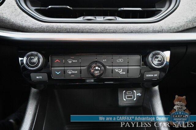2024 Jeep Compass Latitude / 4X4 / Premium Cloth Seats / Power Mirrors, Windows, & Locks / Lane Departure & Blind Spot Alert / Apple CarPlay & Android Auto / Back Up Camera / 32 MPG / 1-Owner Anchorage AK