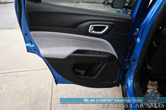 2024 Jeep Compass Latitude / 4X4 / Premium Cloth Seats / Power Mirrors, Windows, & Locks / Lane Departure & Blind Spot Alert / Apple CarPlay & Android Auto / Back Up Camera / 32 MPG / 1-Owner Anchorage AK