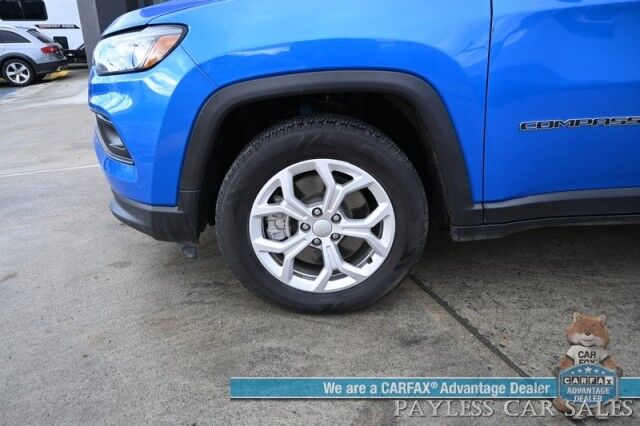 2024 Jeep Compass Latitude / 4X4 / Premium Cloth Seats / Power Mirrors, Windows, & Locks / Lane Departure & Blind Spot Alert / Apple CarPlay & Android Auto / Back Up Camera / 32 MPG / 1-Owner Anchorage AK