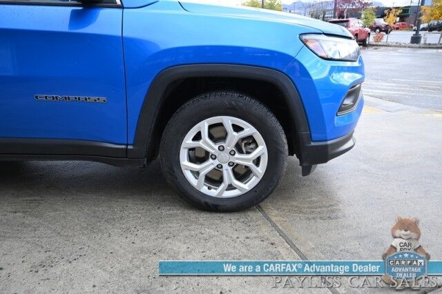 2024 Jeep Compass Latitude / 4X4 / Premium Cloth Seats / Power Mirrors, Windows, & Locks / Lane Departure & Blind Spot Alert / Apple CarPlay & Android Auto / Back Up Camera / 32 MPG / 1-Owner Anchorage AK