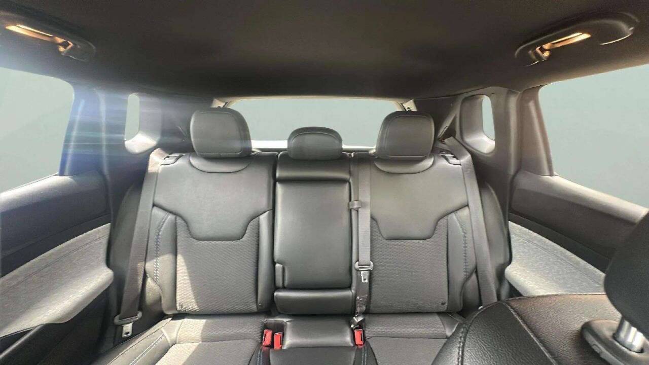 2024 Jeep Compass Latitude 4x4 4dr SUV Chesterfield MI