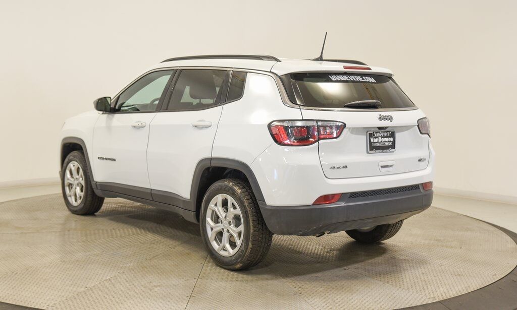 2024 Jeep Compass Latitude Akron OH