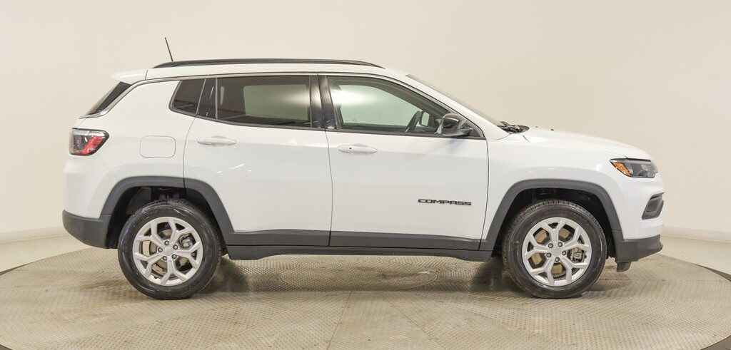 2024 Jeep Compass Latitude Akron OH
