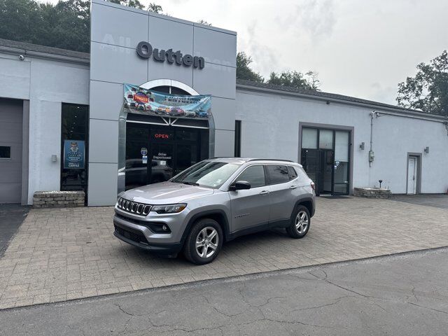 2024 Jeep Compass Latitude Hamburg PA