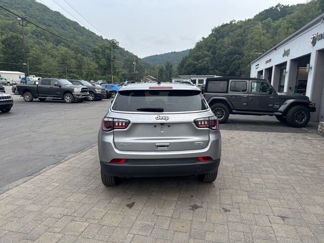 2024 Jeep Compass Latitude Hamburg PA