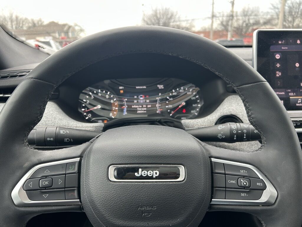 2024 Jeep Compass Latitude Lux Crestwood KY