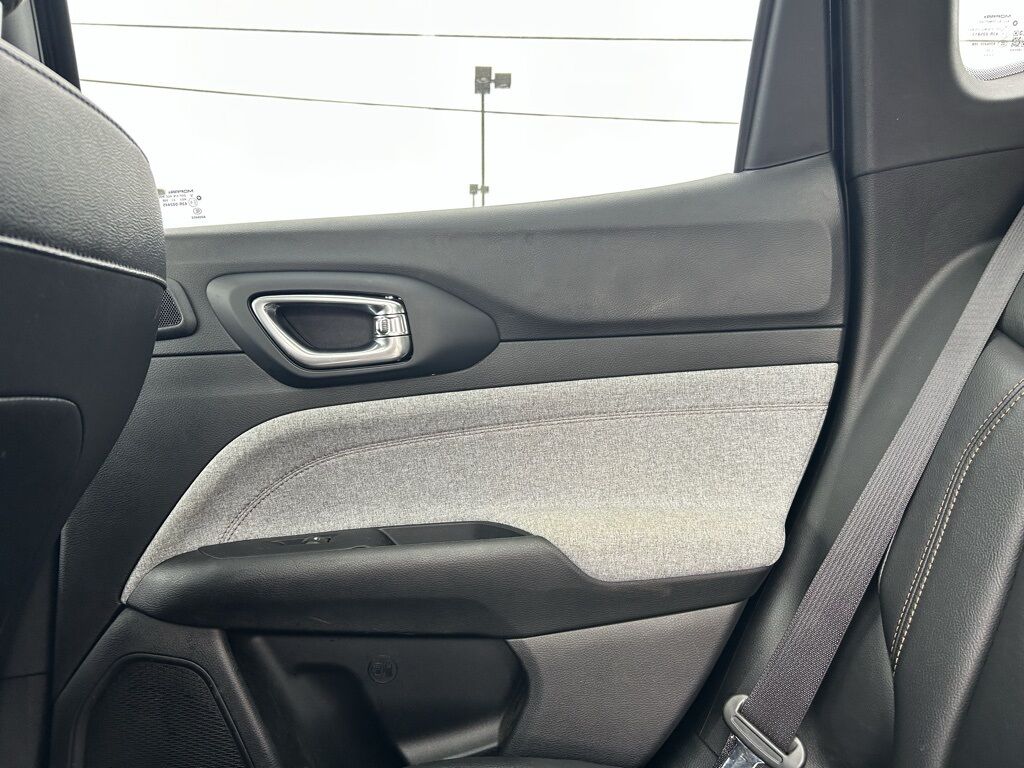 2024 Jeep Compass Latitude Lux Crestwood KY