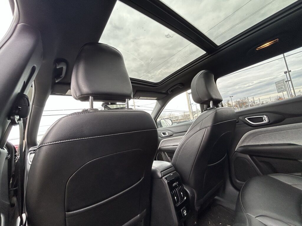 2024 Jeep Compass Latitude Lux Crestwood KY