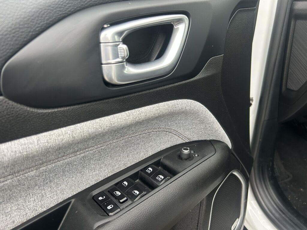 2024 Jeep Compass Latitude Lux Crestwood KY