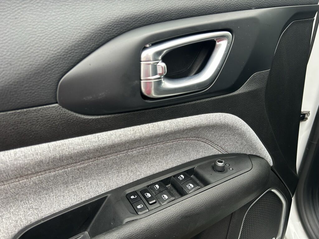 2024 Jeep Compass Latitude Lux Crestwood KY