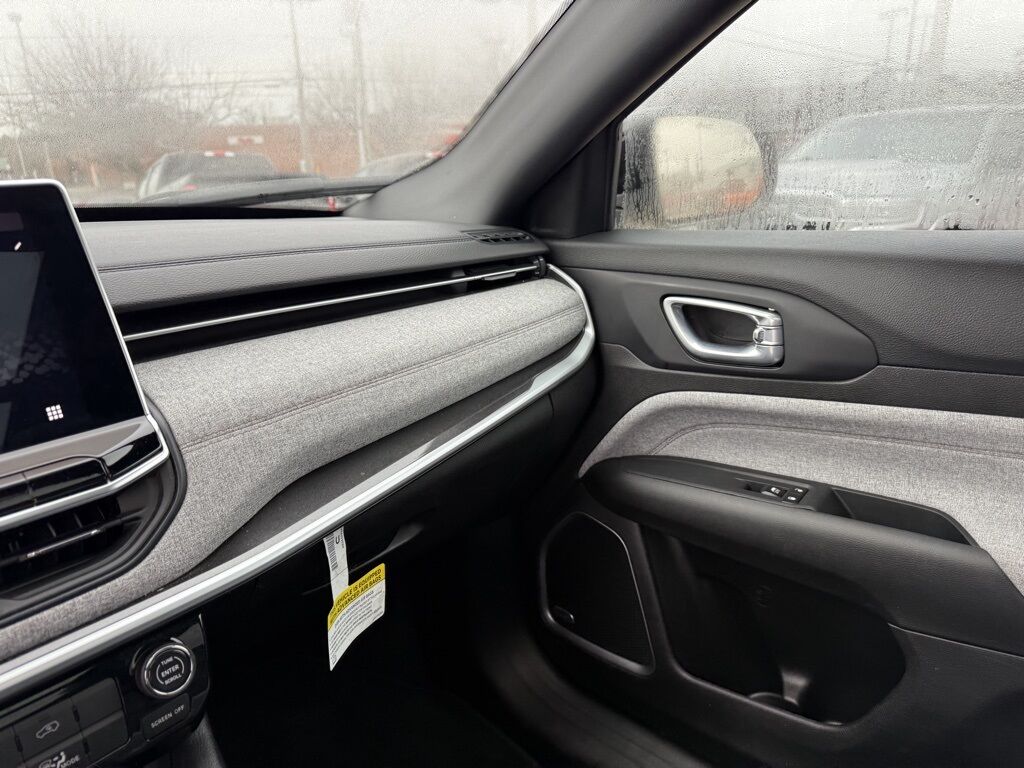 2024 Jeep Compass Latitude Lux Crestwood KY