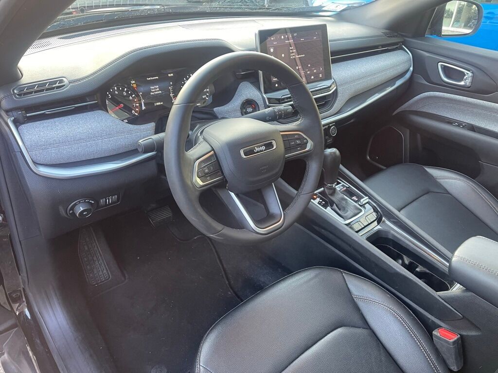 2024 Jeep Compass Latitude Lux Orange MA