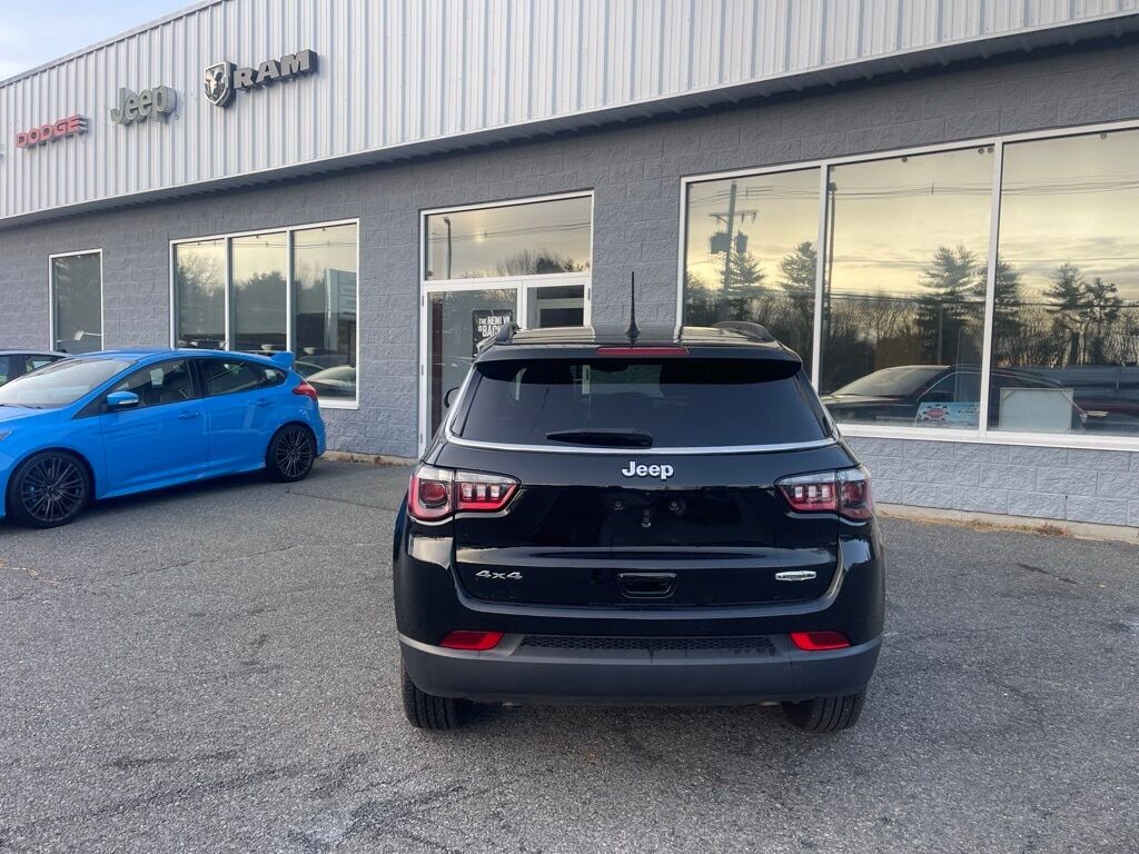 2024 Jeep Compass Latitude Lux Orange MA