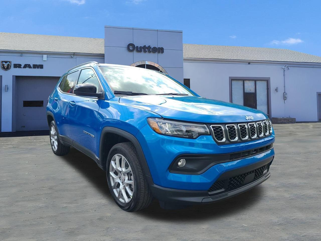 2024 Jeep Compass Latitude Lux Hamburg PA