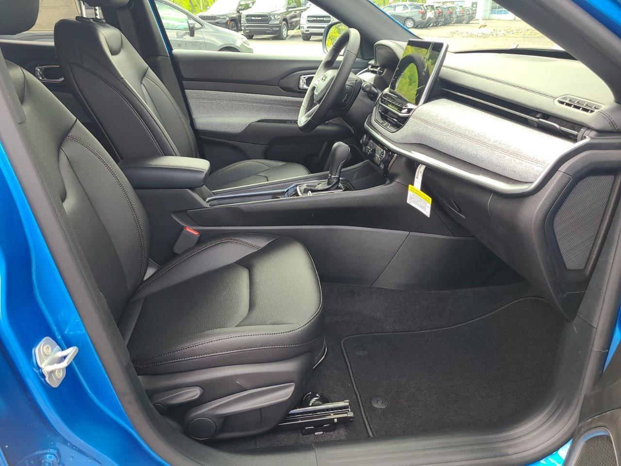 2024 Jeep Compass Latitude Lux Hamburg PA