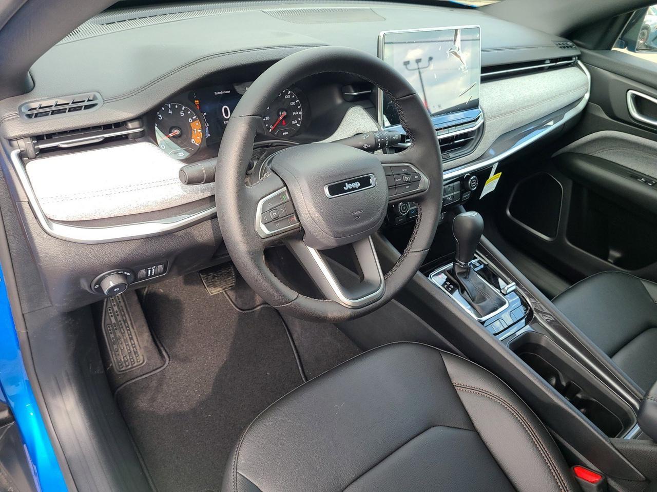 2024 Jeep Compass Latitude Lux Hamburg PA