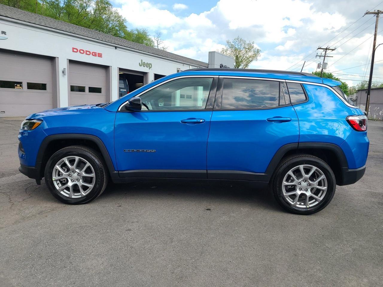 2024 Jeep Compass Latitude Lux Hamburg PA