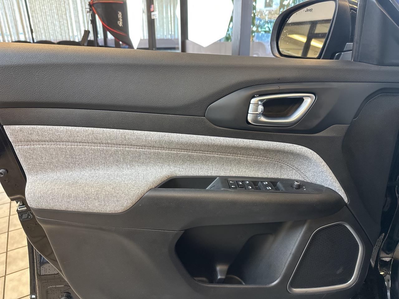 2024 Jeep Compass Latitude Lux Richmond VA