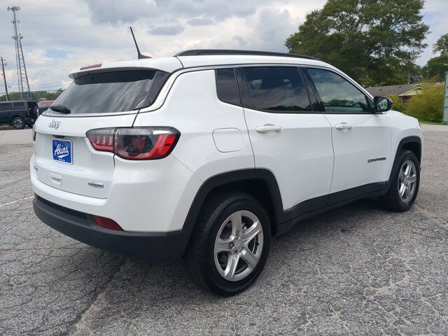 2024 Jeep Compass Latitude Appleton WI