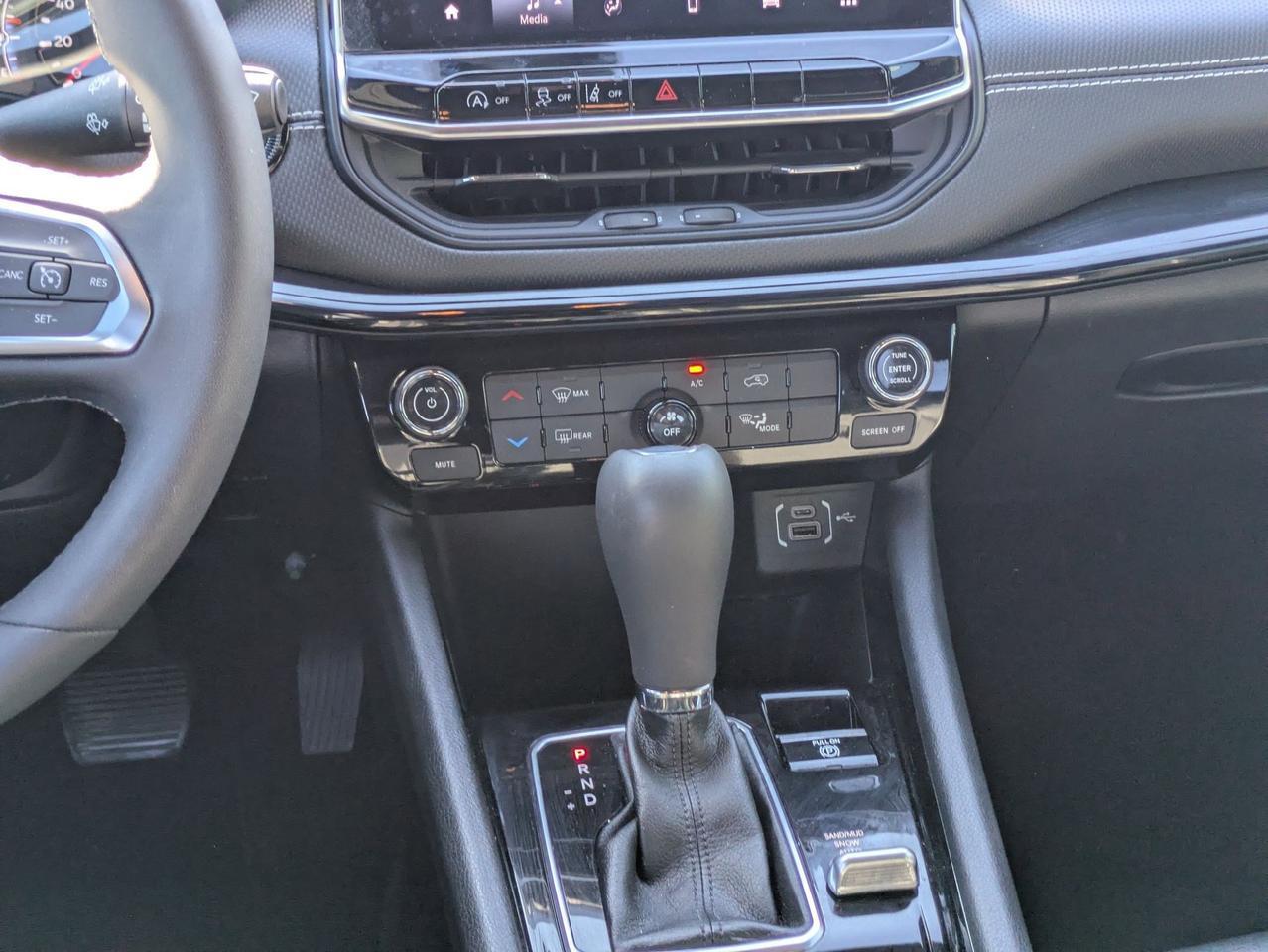 2024 Jeep Compass Latitude Castroville TX