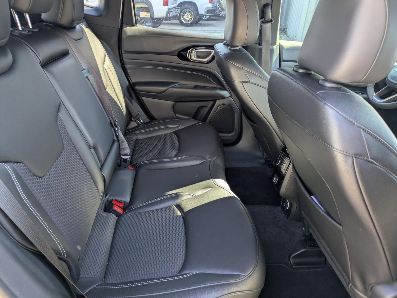 2024 Jeep Compass Latitude Castroville TX