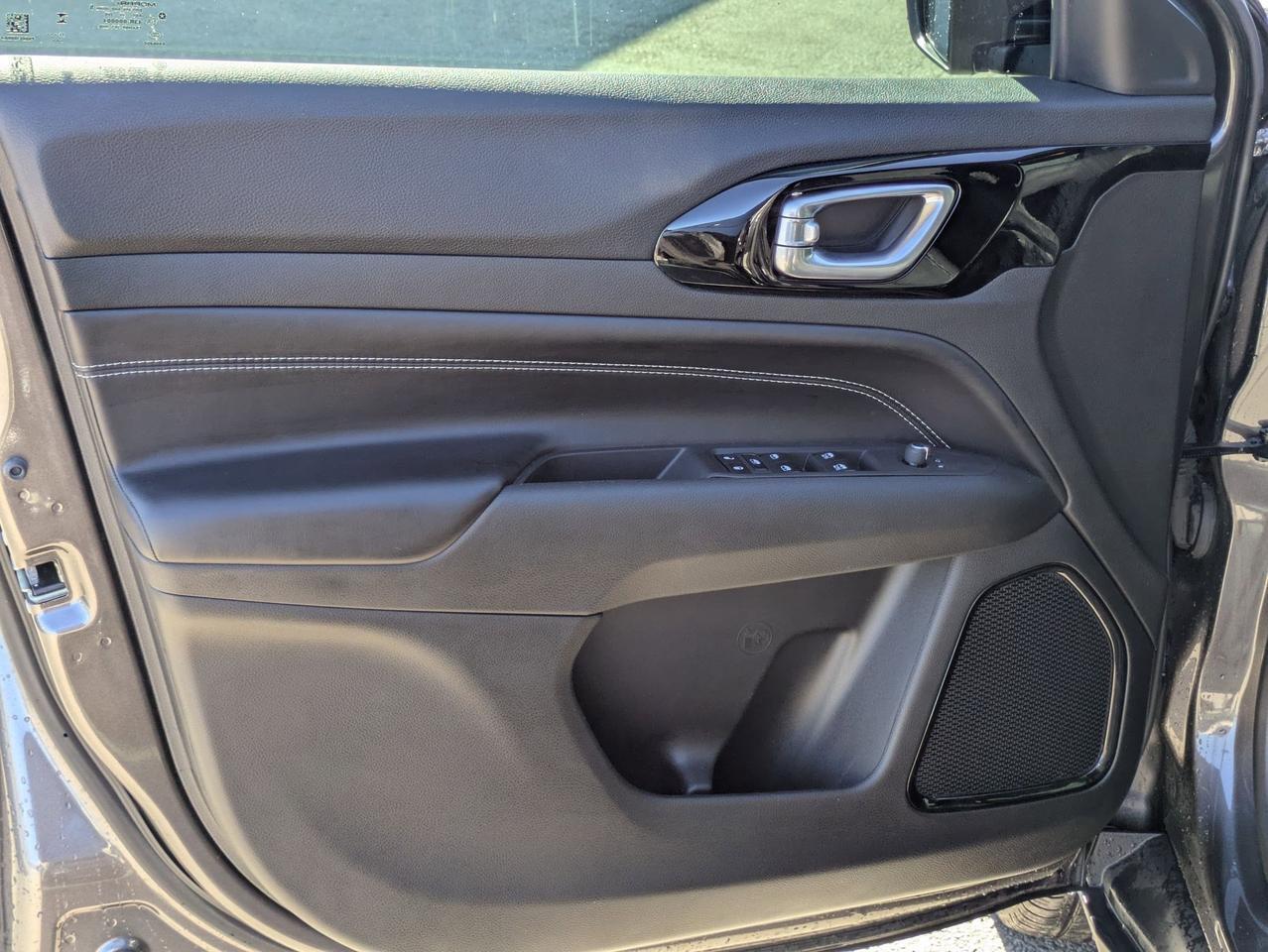 2024 Jeep Compass Latitude Castroville TX