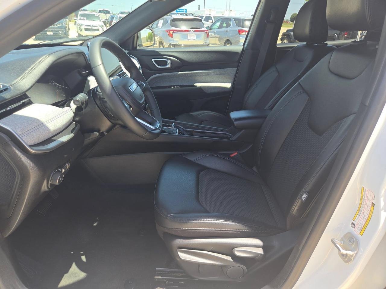 2024 Jeep Compass Latitude Castroville TX