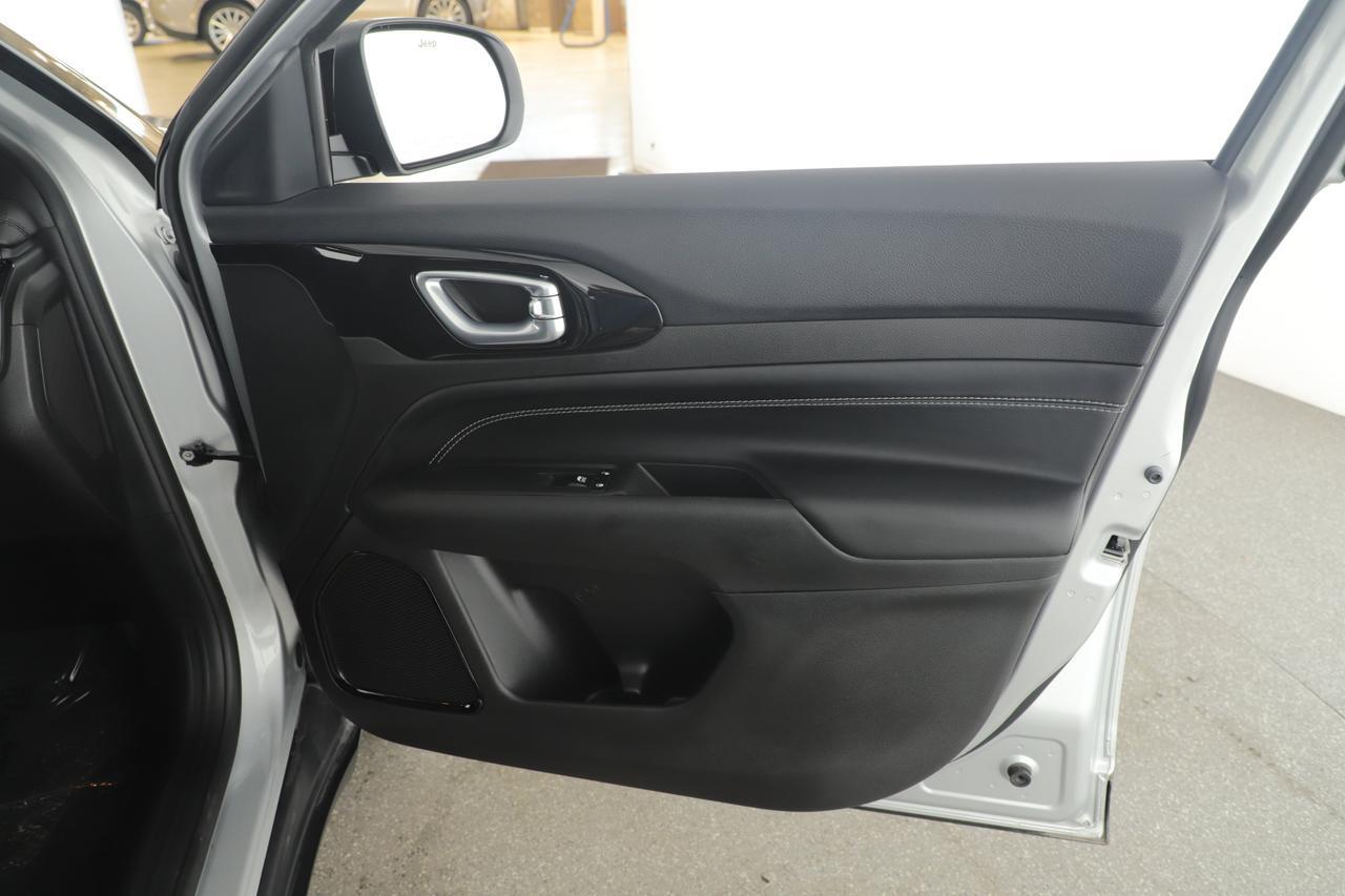 2024 Jeep Compass Latitude New Braunfels TX