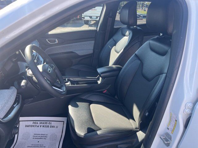 2024 Jeep Compass Latitude Carbondale IL