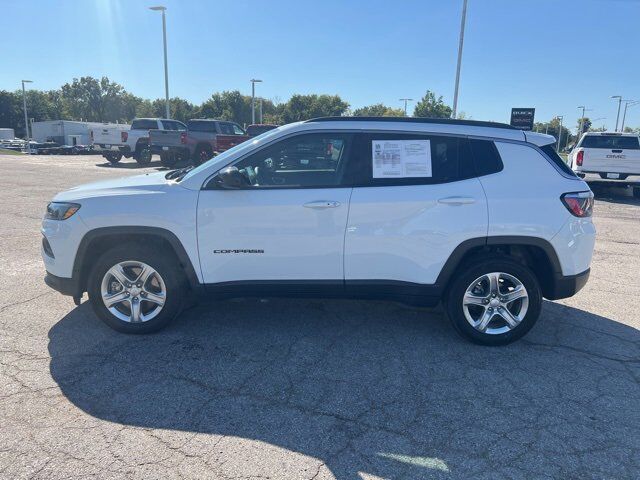 2024 Jeep Compass Latitude Carbondale IL