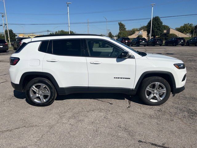 2024 Jeep Compass Latitude Carbondale IL