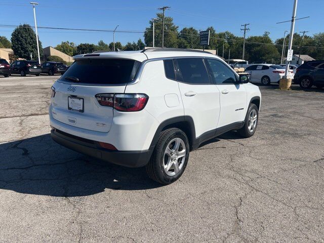 2024 Jeep Compass Latitude Carbondale IL