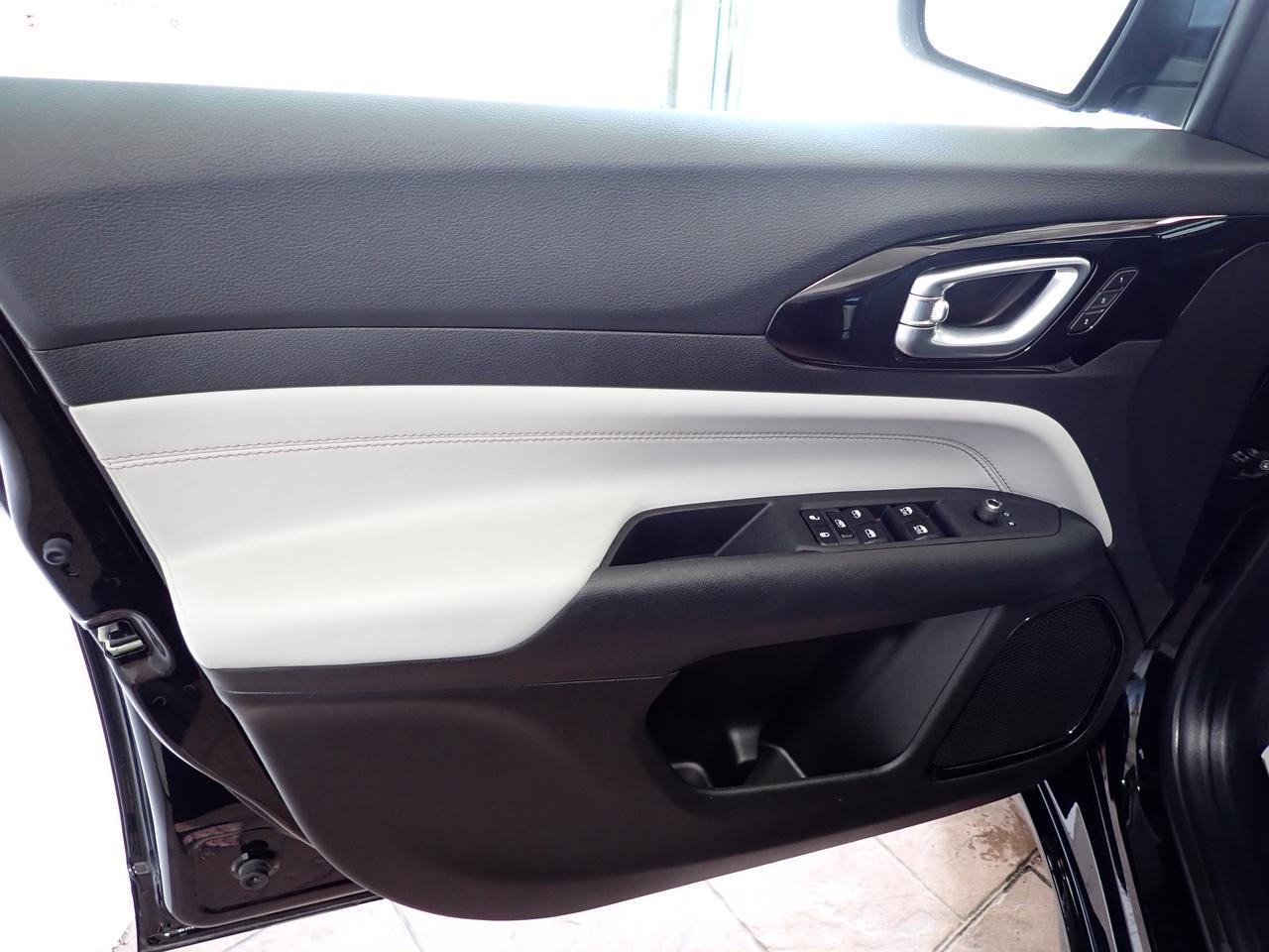 2024 Jeep Compass Limited 4WD LEATHR NAVI Listowel ON