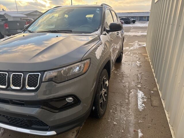 2024 Jeep Compass Limited Watertown SD