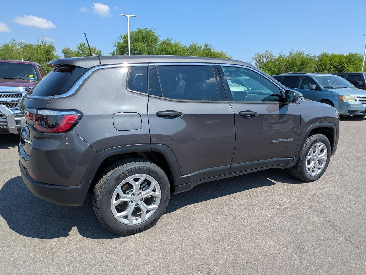 2024 Jeep Compass Sport