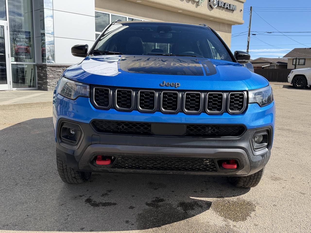 2024 Jeep Compass Trailhawk 4x4 | 2L Turbo | NAV | Leather | Heated Seats | Remote Start | Power Liftgate Redwater AB