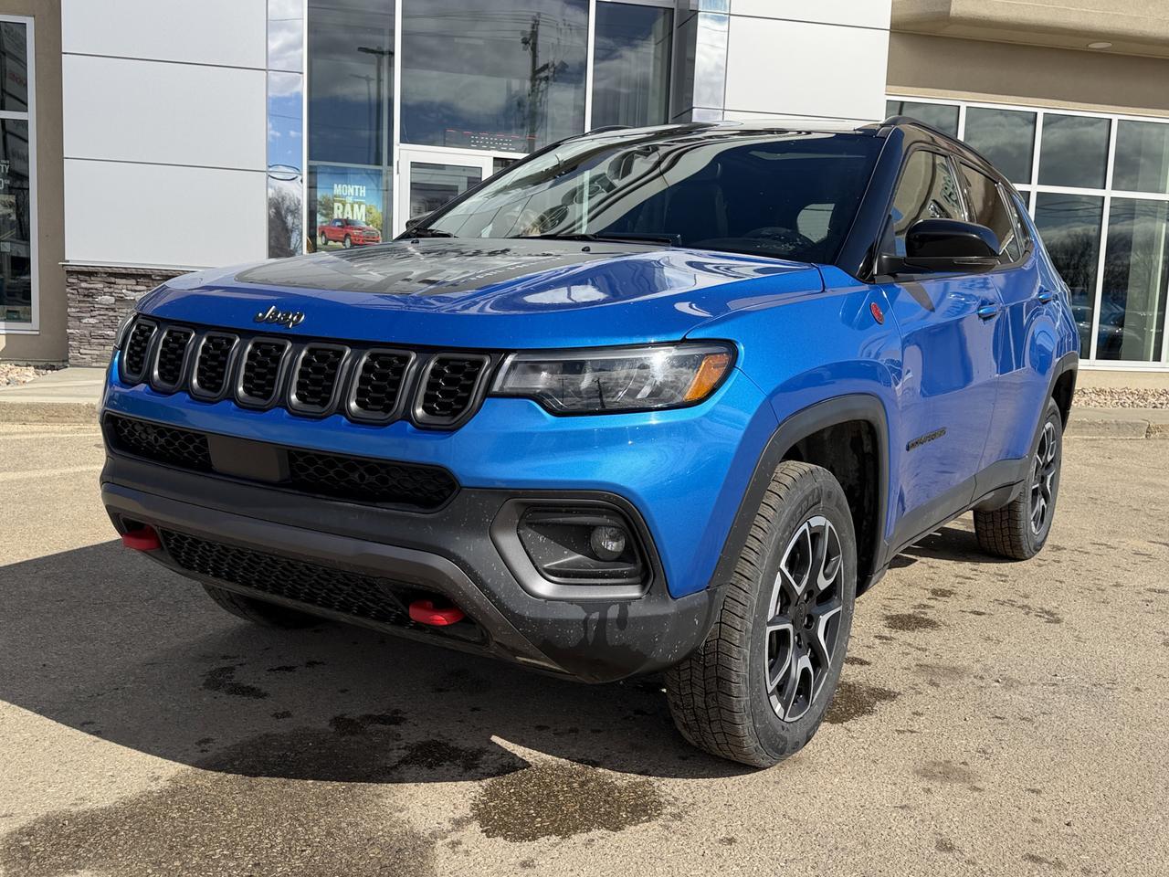 2024 Jeep Compass Trailhawk 4x4 | 2L Turbo | NAV | Leather | Heated Seats | Remote Start | Power Liftgate Redwater AB