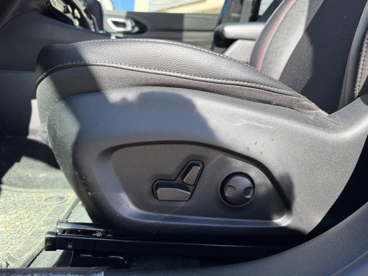 2024 Jeep Compass Trailhawk 4x4 | 2L Turbo | NAV | Leather | Heated Seats | Remote Start | Power Liftgate Redwater AB