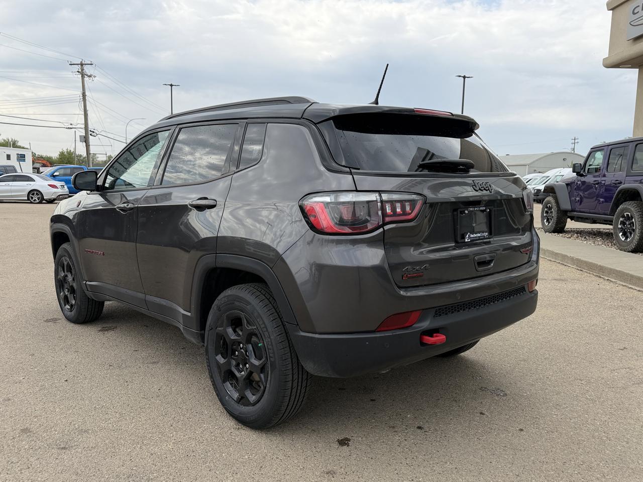 2024 Jeep Compass Trailhawk 4x4 | 2L Turbo | Sun Sound NAV Package | Pano Sunroof | Alpine Audio | Heated Leather Redwater AB