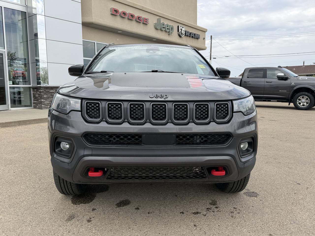 2024 Jeep Compass Trailhawk 4x4 | 2L Turbo | Sun Sound NAV Package | Pano Sunroof | Alpine Audio | Heated Leather Redwater AB