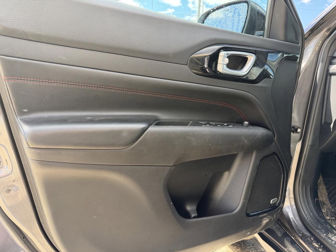 2024 Jeep Compass Trailhawk 4x4 | 2L Turbo | Sun Sound NAV Package | Pano Sunroof | Alpine Audio | Heated Leather Redwater AB