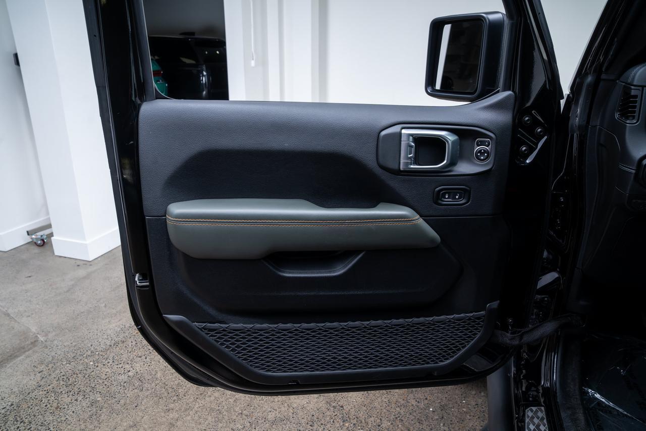 2024 Jeep Gladiator Mojave 24D Mojave Package / Convenience Group Portland OR