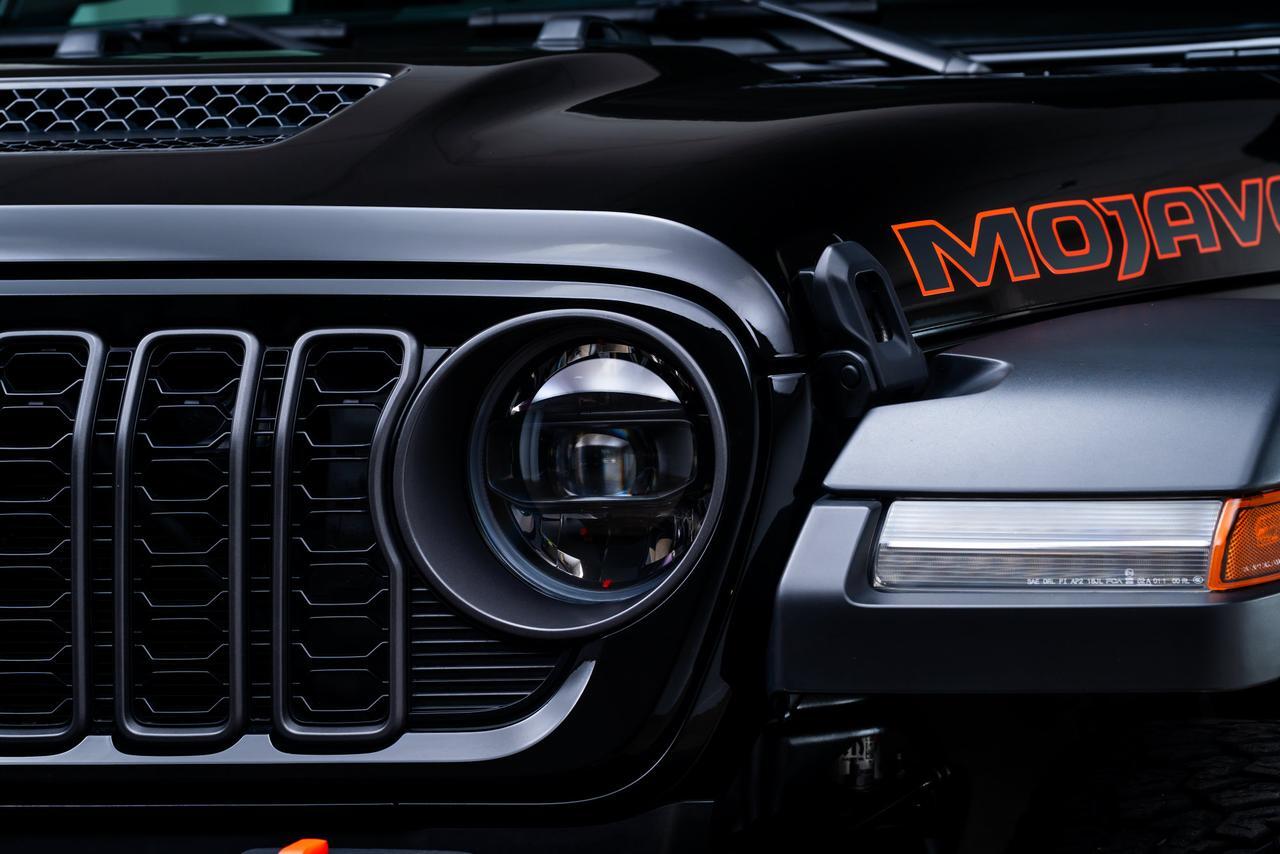 2024 Jeep Gladiator Mojave 24D Mojave Package / Convenience Group Portland OR