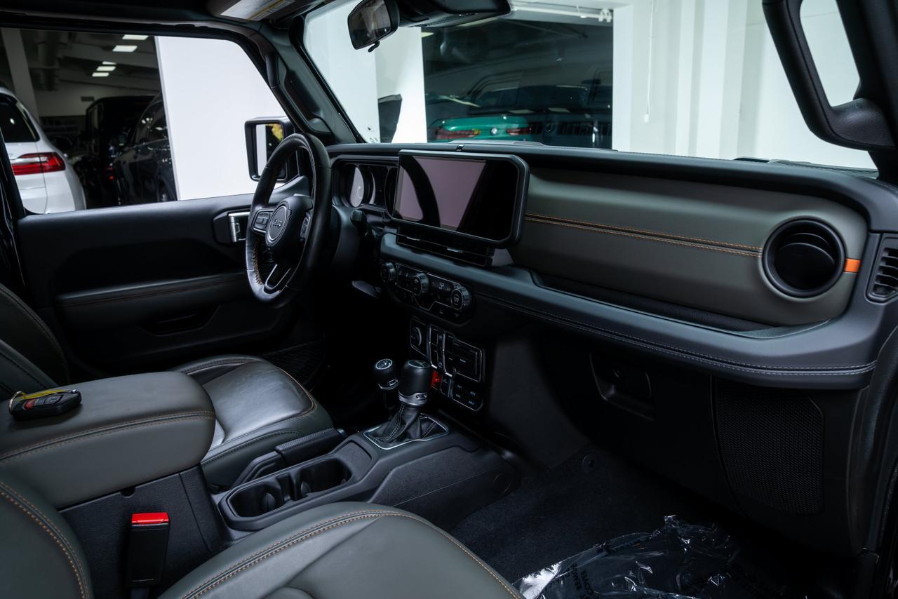 2024 Jeep Gladiator Mojave 24D Mojave Package / Convenience Group Portland OR