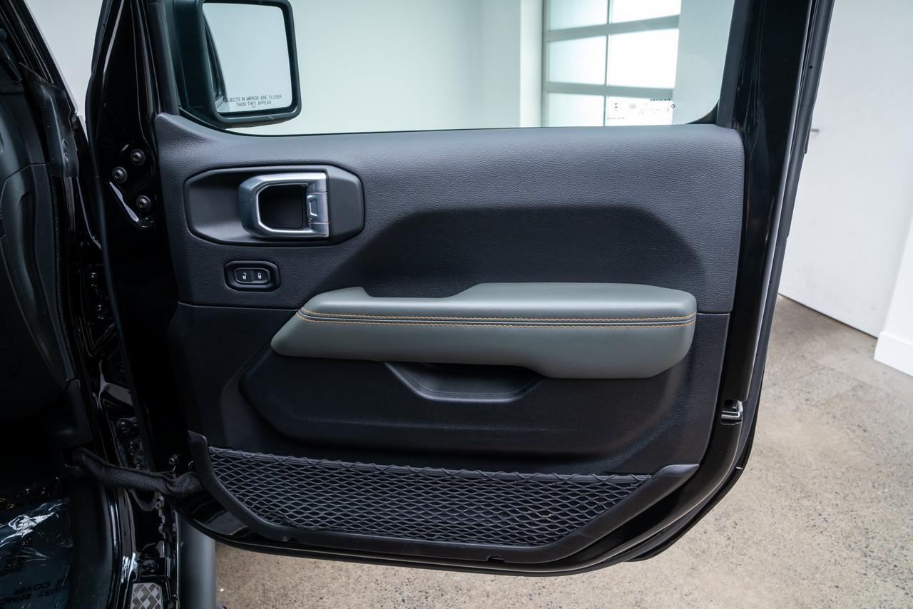 2024 Jeep Gladiator Mojave 24D Mojave Package / Convenience Group Portland OR